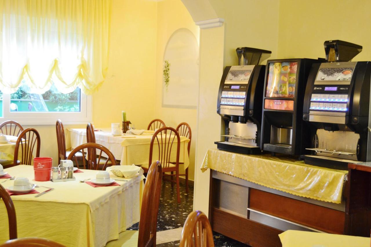 Hotel Ettoral Lido di Jesolo Ngoại thất bức ảnh